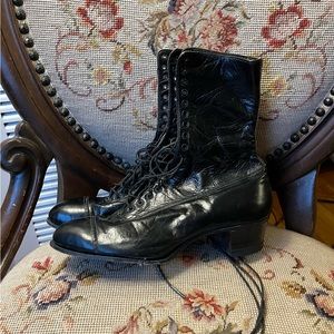 GENUINE ANTIQUE Victorian Edwardian lace-up black leather boots